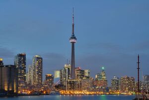 Vue nocturne sur le centre-ville